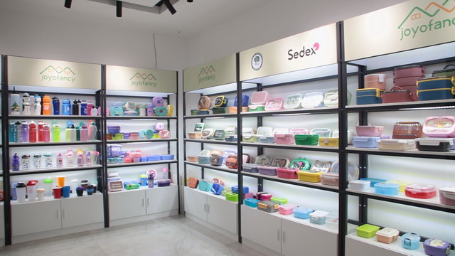 Taizhou Huangyan Jingmao Plastic Co., Ltd. Lunch Box