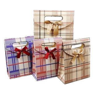 Exquisite Classic plaid bow clasp hand gift paper bags wholesale and custom spot Christmas Children's Birthday gift bag