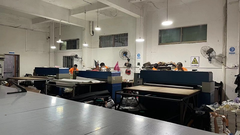 Guangzhou Chunxi Bags Manufacturing Co., Ltd. Handbags