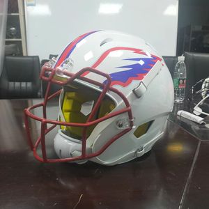 Factory Hot selling American Football Helmet with faceguard with High Quality Safety Sport Helmet ABS or PC Manufacturer