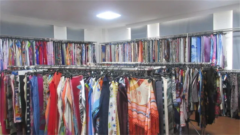 Suzhou Jiechen Embroidery Handicraft Factory Silk Scarves