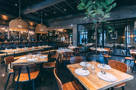 Wuxi Ideal Furniture Co., Ltd. Dining Table