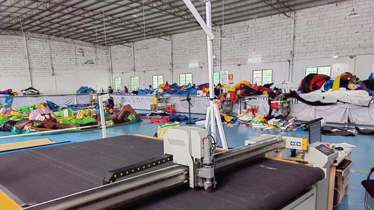Guangzhou Manzhou Inflatable Products Co., Ltd. Inflatable Water Slide
