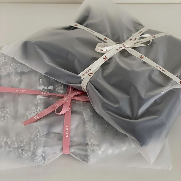 Durable Custom Plastic Packaging Bags for Clothing Manufacturer Frosted Zipper Bags with Logo Zipper Frosted Bag