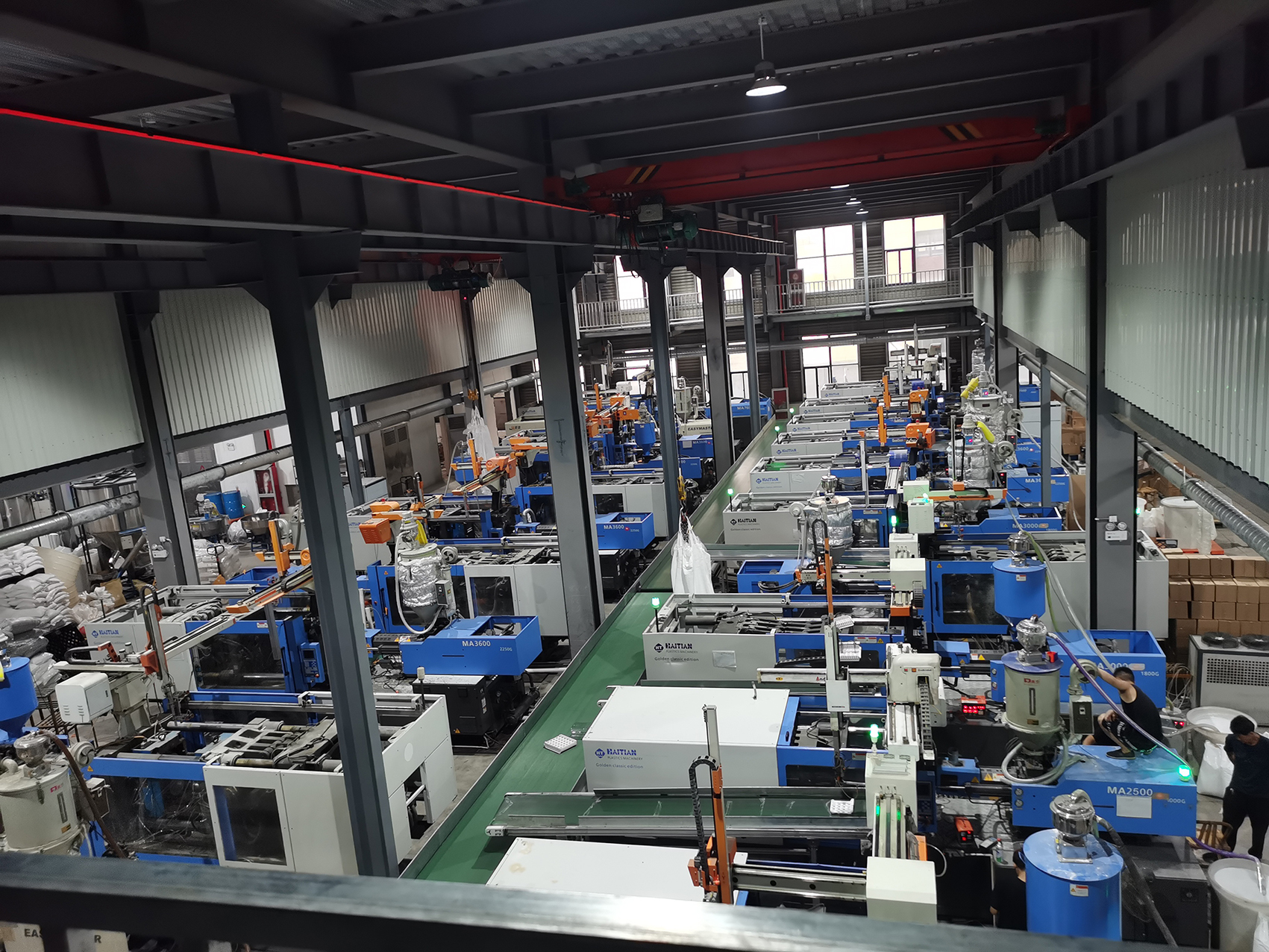 Taizhou Qijia Imp&exp Co., Ltd. Folding storage box