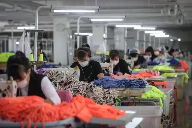 Shenglong Swimming (huludao) Garment Trading Co., Ltd. bikini