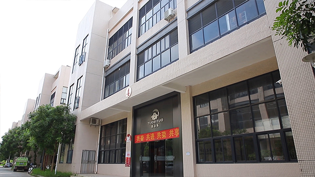 Guangdong Tuobituo Technology Corp., Ltd. Kitchen Knives