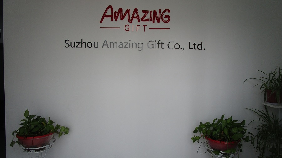Suzhou Amazing Gift Co., Ltd. Dumbbell