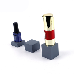 Customized acrylic wholesale Transparent cosmetics figurine toys Suitable displaying products Acrylic cube display stand