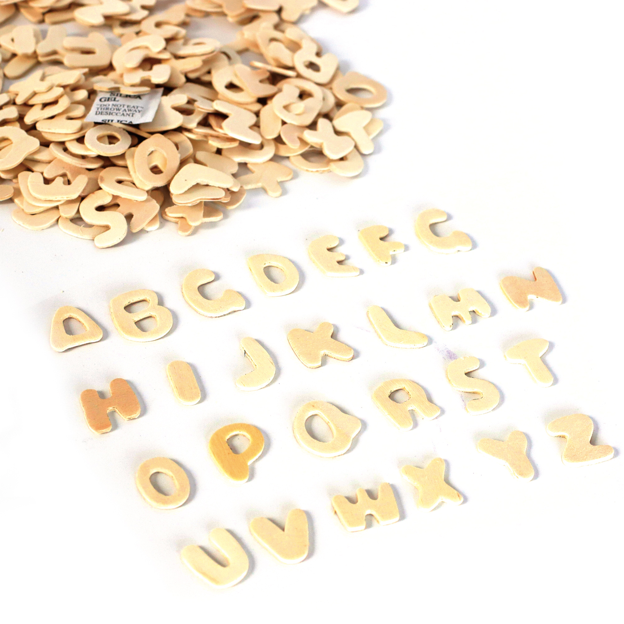 Ningbo Happy Arts & Crafts Co., Ltd. Wooden letters 300 pcs