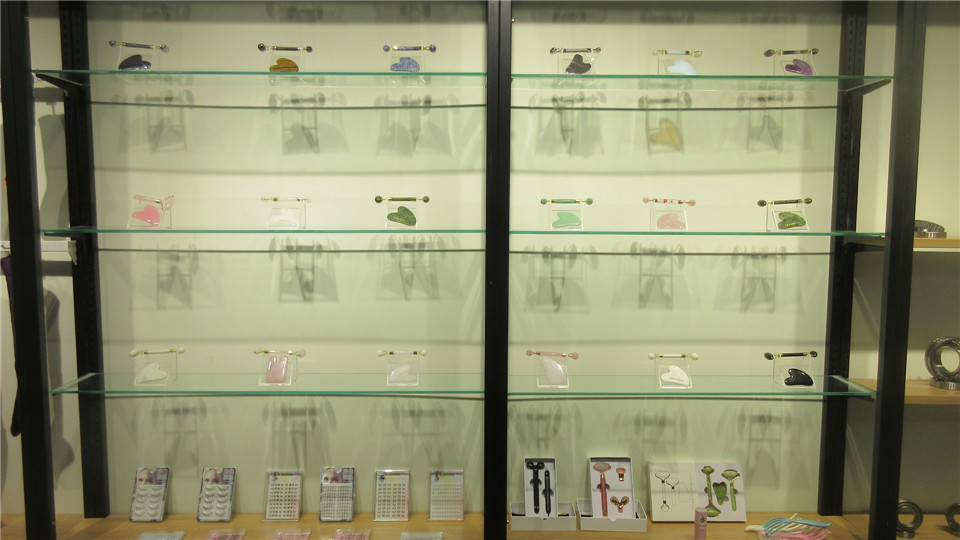 Anshan Go Home Intelligent Technology Co., Ltd. Massage Jade Roller