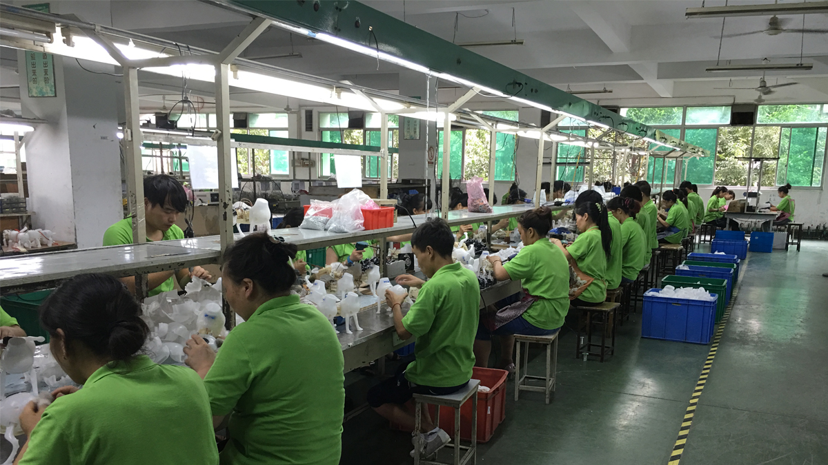 Hunan Yimai Technology Co., Ltd. Dolls