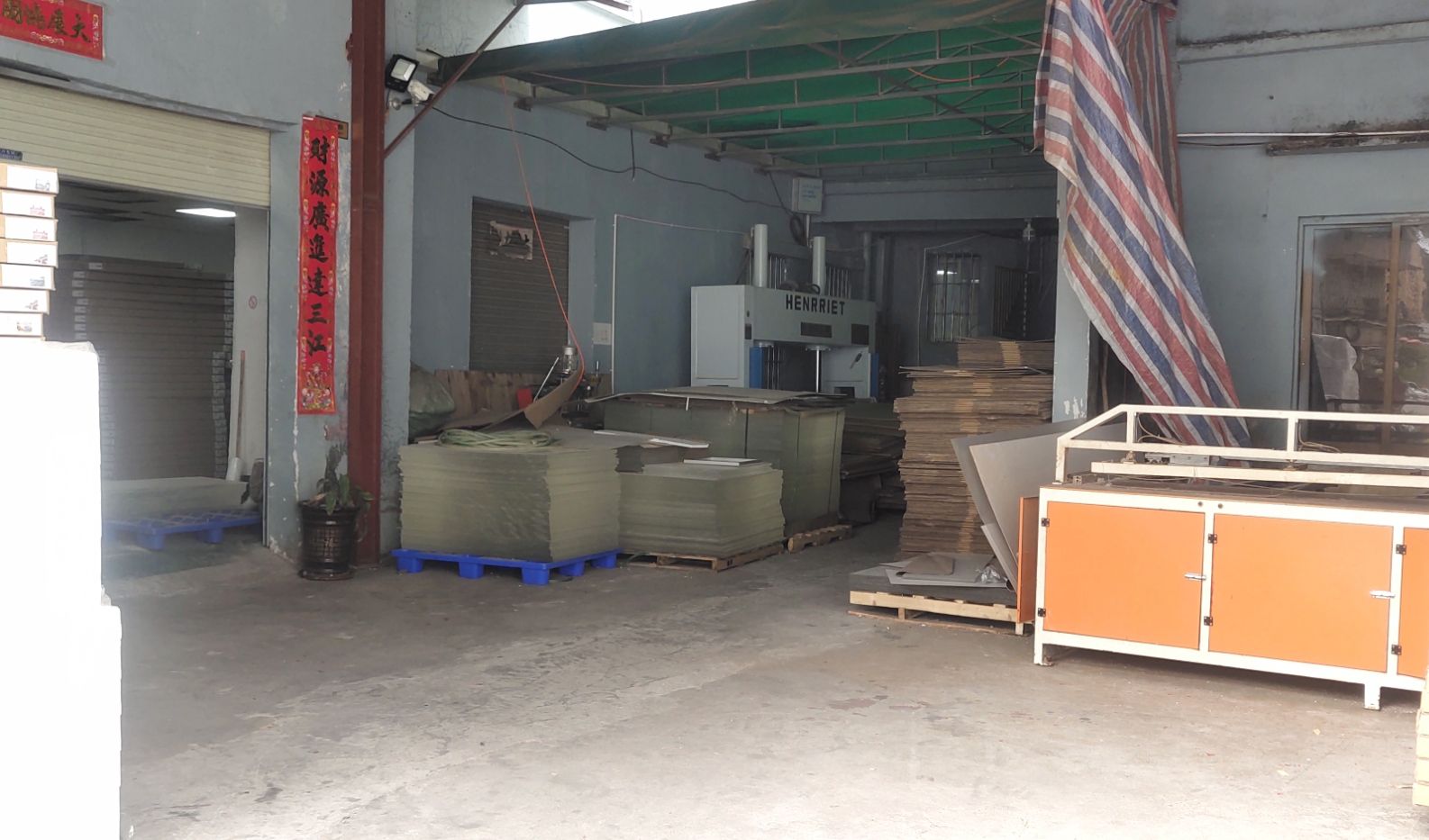 Dongguan Dalang Anyu Plastic Crafts Firm Acrylic painting