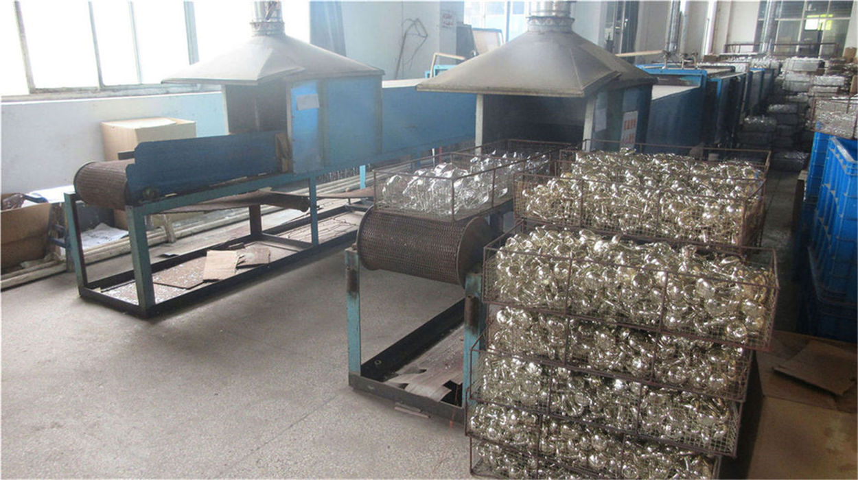 Baoying Dongfeng Christmas Arts & Crafts Co., Ltd. Glass Christmas Ornaments