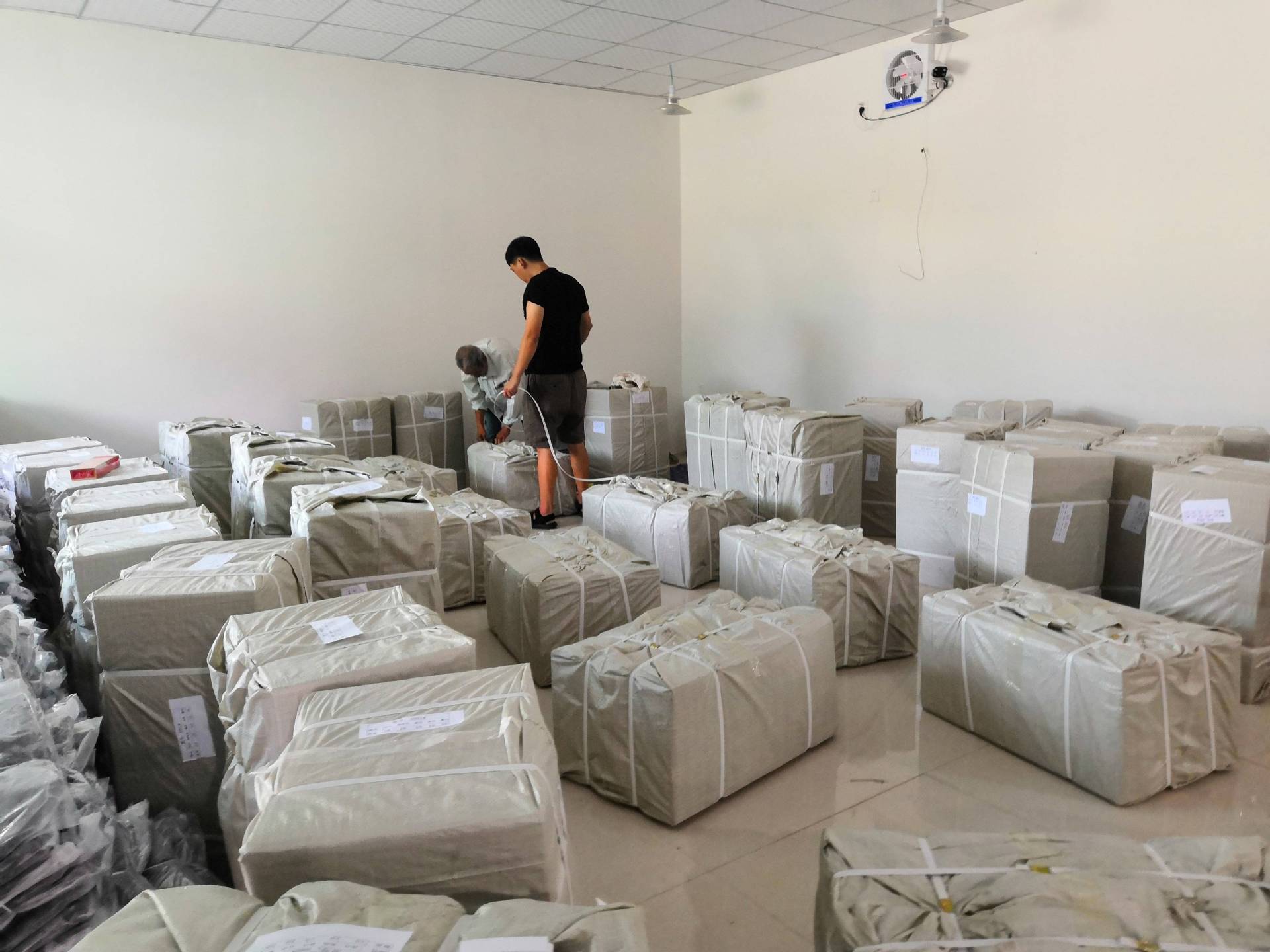 Baoding Feishisha Bags Manufacturing Co., Ltd. factory image 3