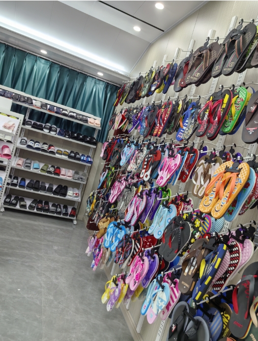 Jinjiang City Double Xian Shoes Co., Ltd. Slippers