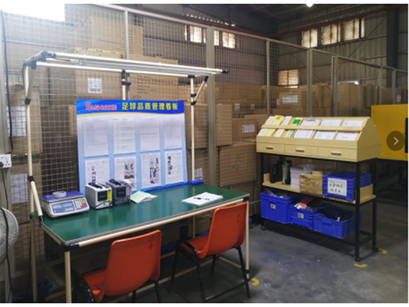 Dongguan Shuoke Plastic & Metal Products Co., Ltd. Football