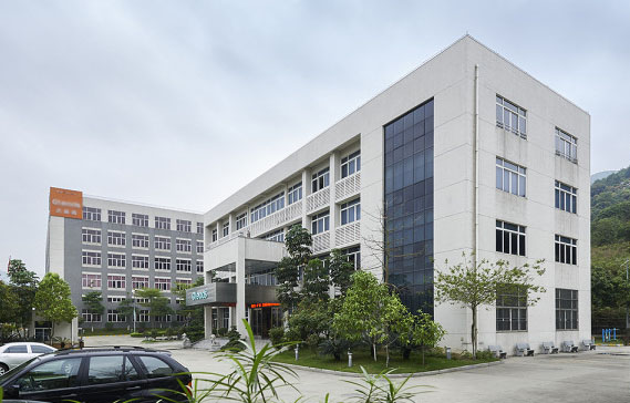 Xuzhou Qiantuo Glass Products Co., Ltd. glass bottle