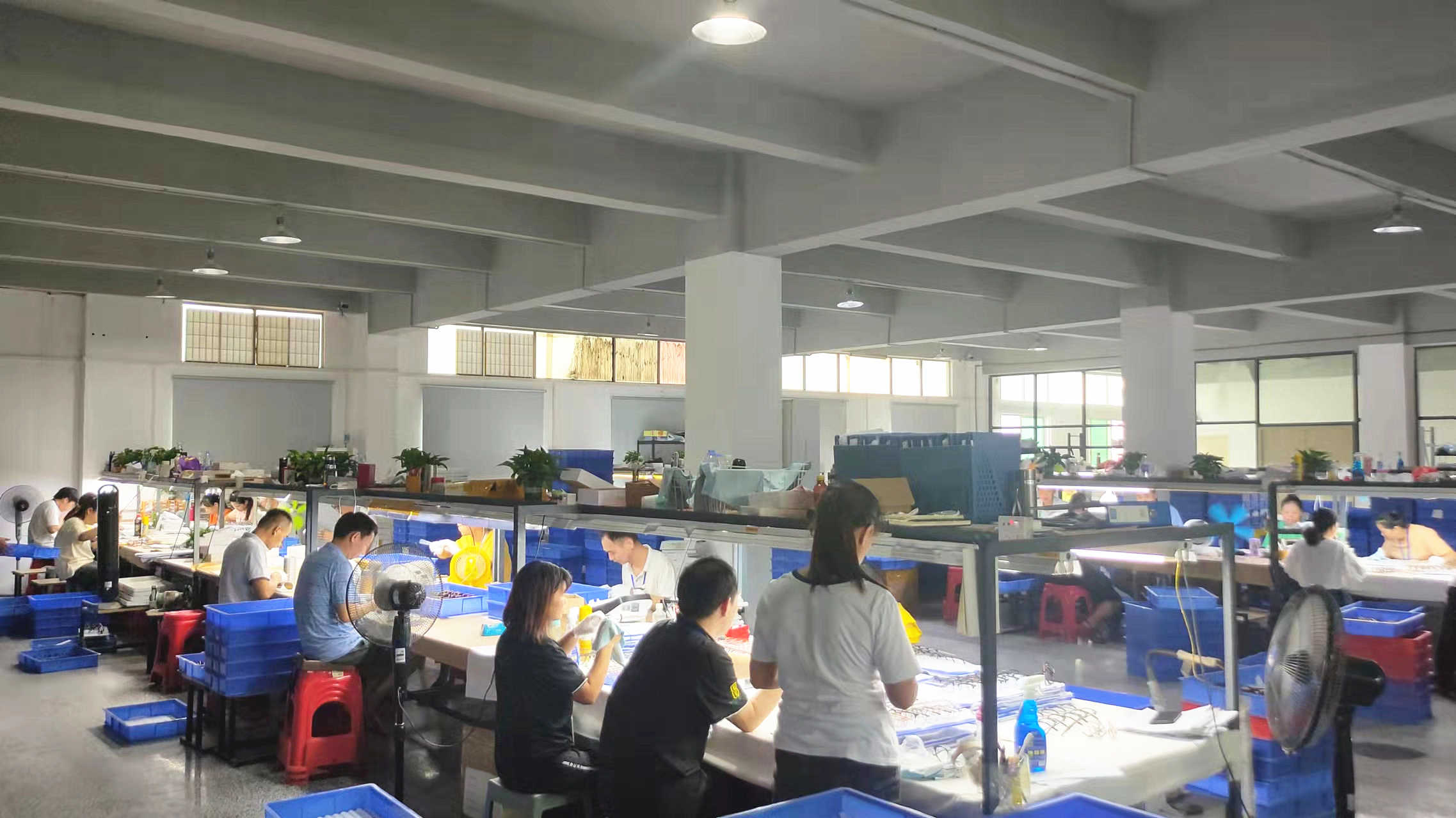 Shenzhen Benyi Technology Co., Ltd. Metal Sunglasses