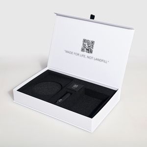 Custom White Luxury Cardboard Skin Care Cosmetics Makeup Magnetic Paper Packaging Gift Box With Eva Foam Insert