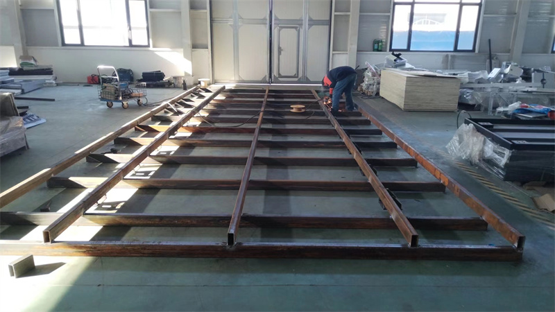 Shandong Dahang Laser Technology Co., Ltd. Metal Tube Fiber Laser Cutting Machine