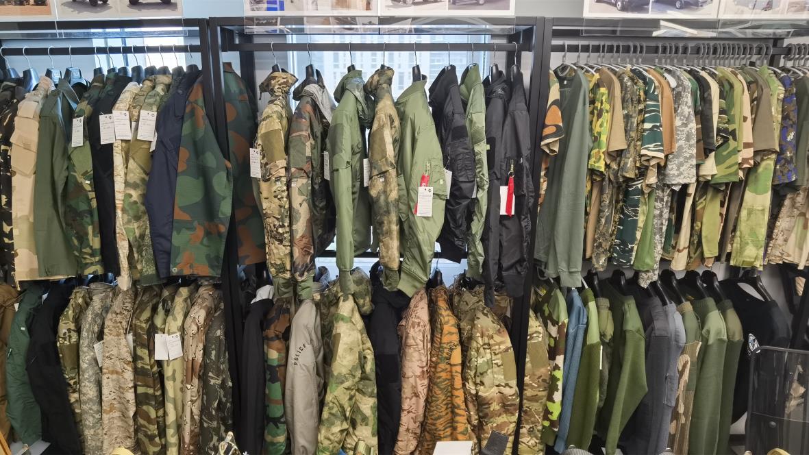 China Xinxing Shanghai Import & Export Co., Ltd. Military Uniform