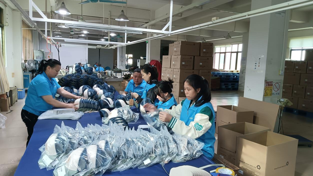 Dongguan Sunglow Cap & Bag Co., Ltd. Bucket Hat