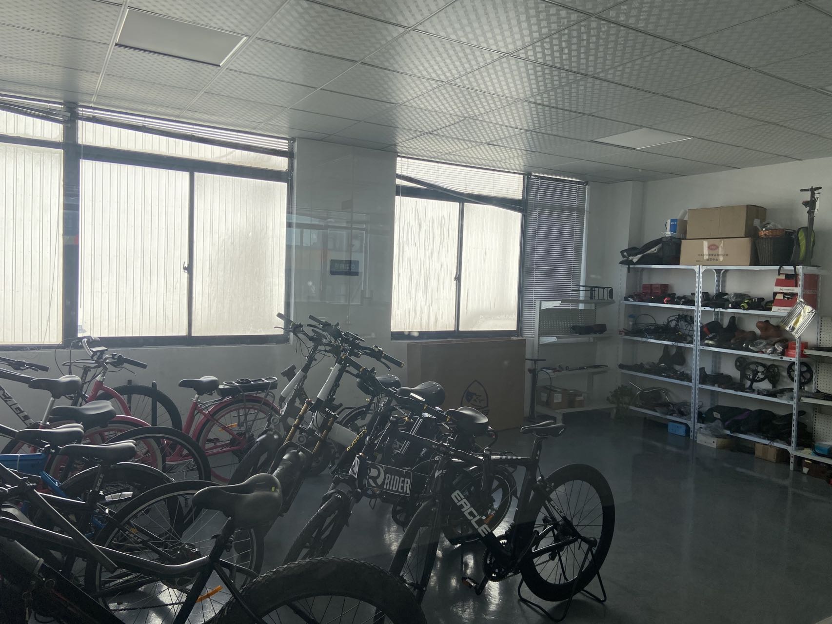 Kunshan Aopo Transportation Equipment Co., Ltd. Electric Mountain Bikes