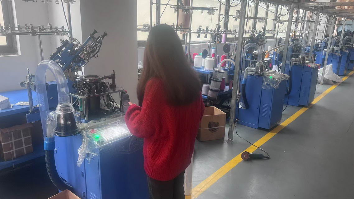 Shaoxing Edoudou Trade Co., Ltd. Sock Toe Linking Machine