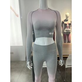 Yiwu Textile Import & Export Co.,Ltd Women's long sleeves yoga top in gradient colors with finger hole, seamless sport wear, factory price