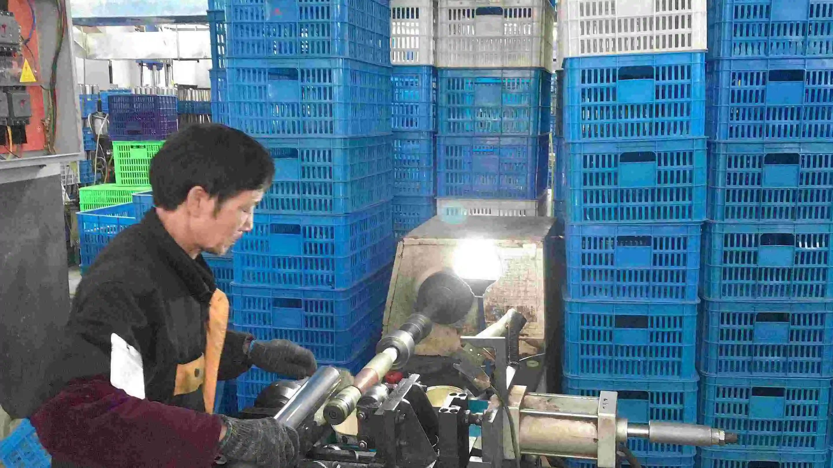 Guangzhou Haha Housewares Manufacturing Co., Ltd. Water Bottles