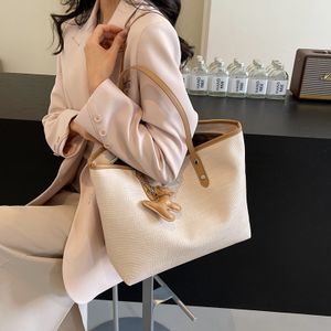 New fashion handbags 2024 Light Ladies Leather tote bags ladies design purses For Women