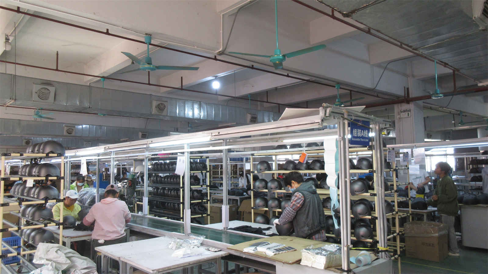 Huizhou Lanova Outdoor Products Co., Ltd. Ski Helmets