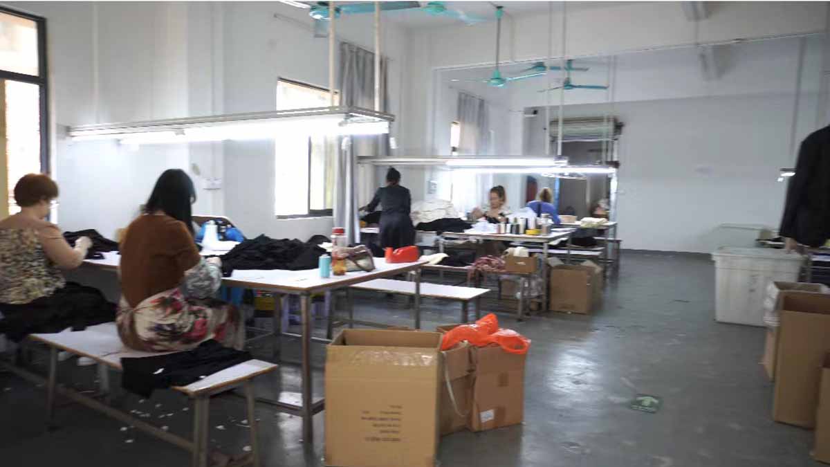 Dongguan Yunxun Technology Co., Ltd. Islamic Clothing