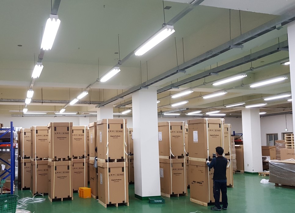 PKLNS Co., Ltd. Interactive Flat Panel Display