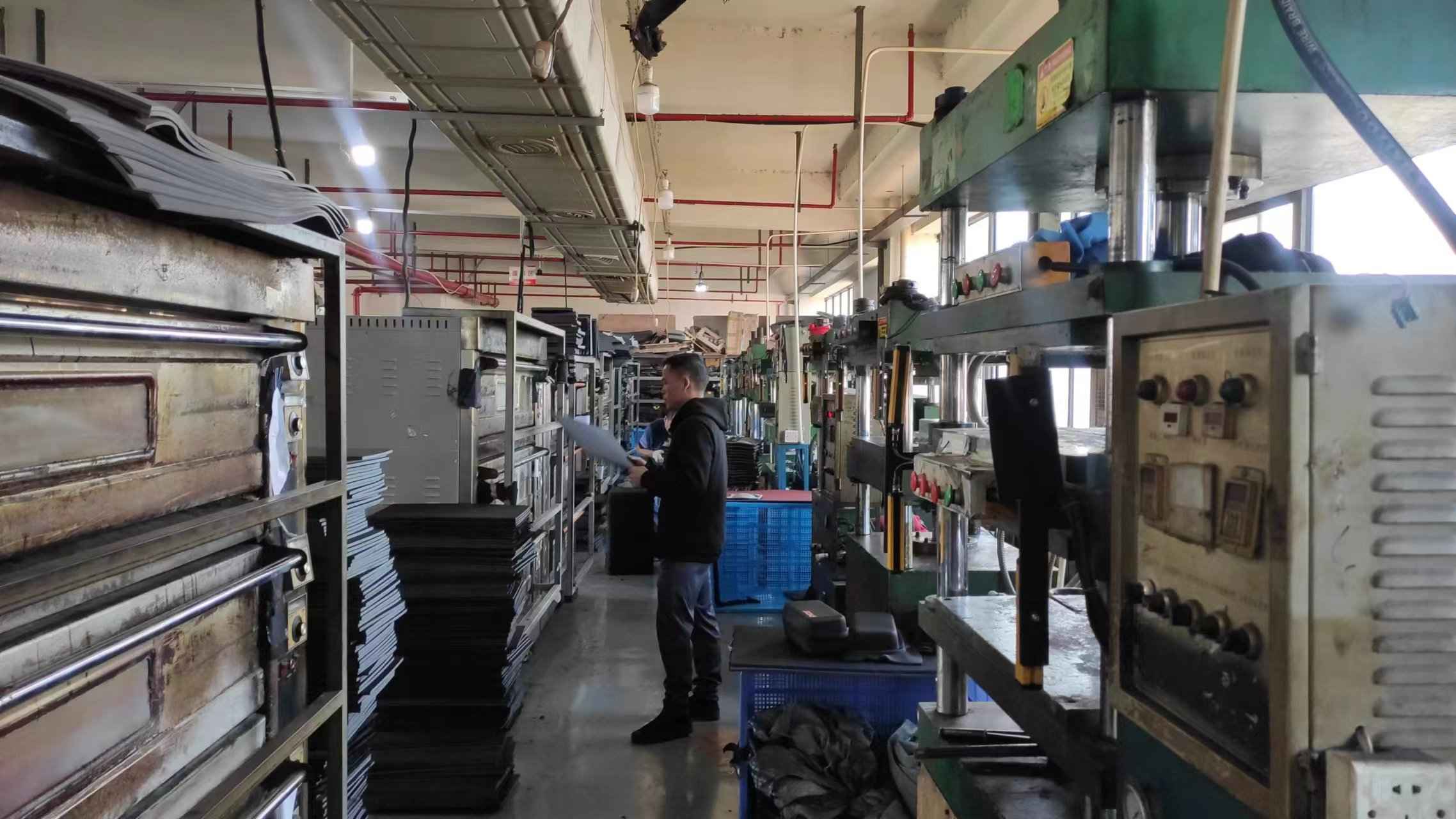 Yiwu Wanye Luggage Factory EVA Poker chip case