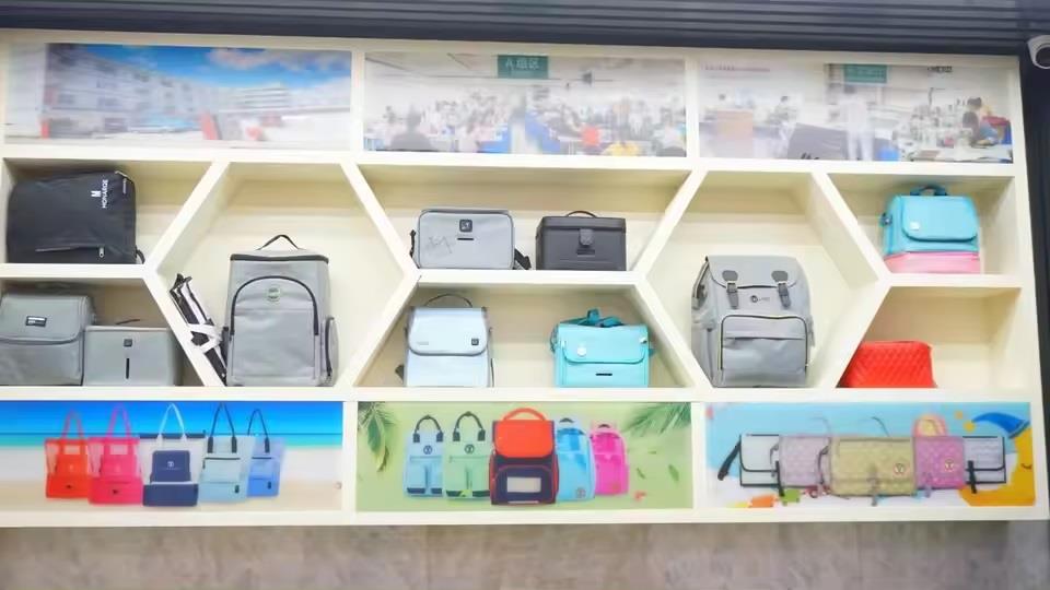 Shenzhen Hexin Handbag Co., Ltd. Backpacks