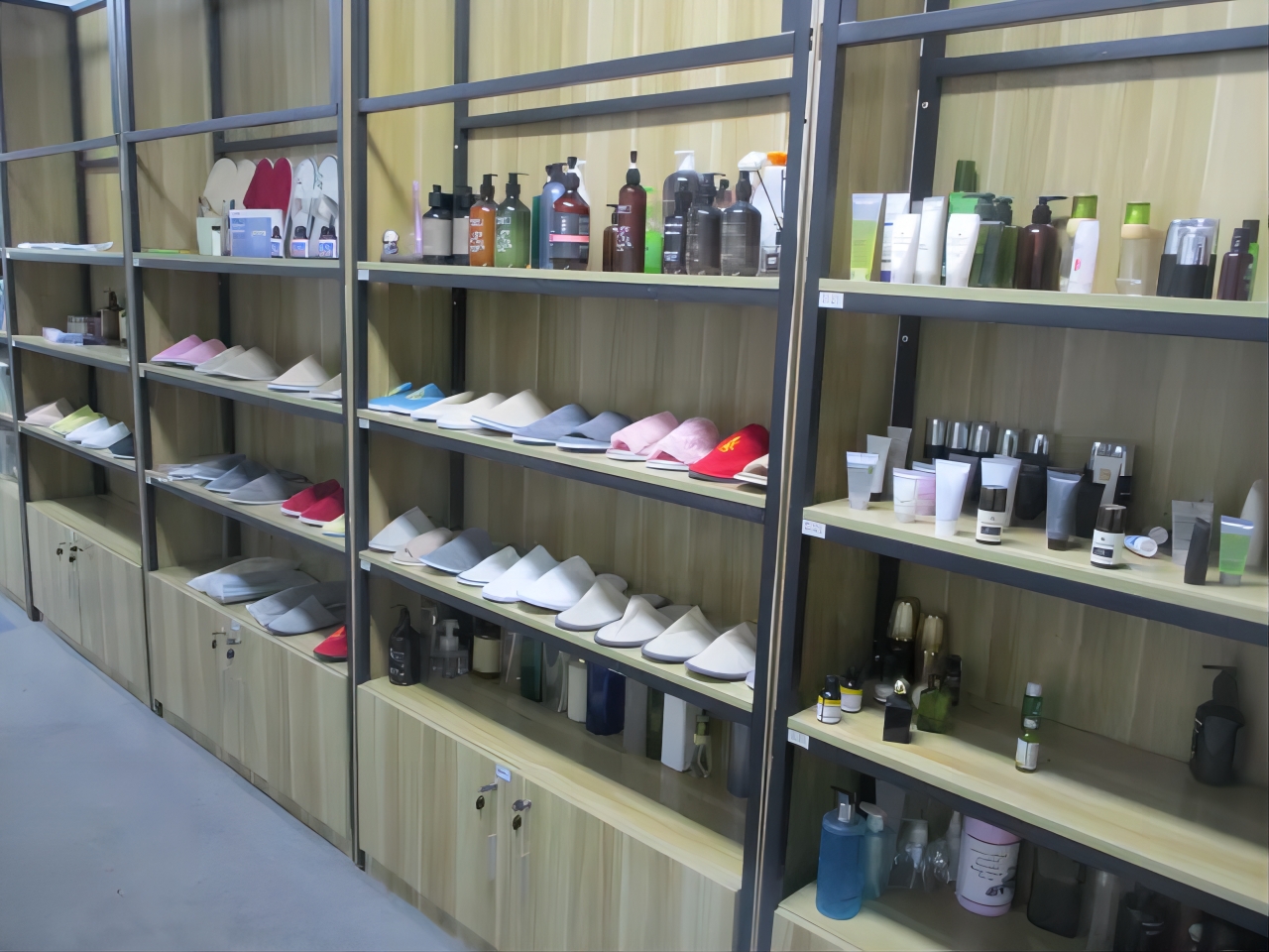 Volin International Company Ltd. Housekeeping carts