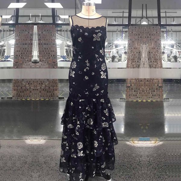 Customizabel Wholesale Women Clothing Manufacturer Apparel Supplier Creating Luxury Women Dress