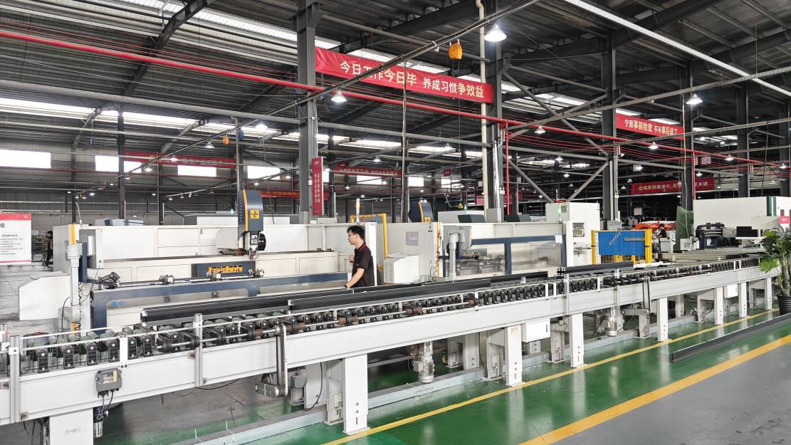 Foshan Hifun Home Building Materials Co., Ltd. Double glazed windows
