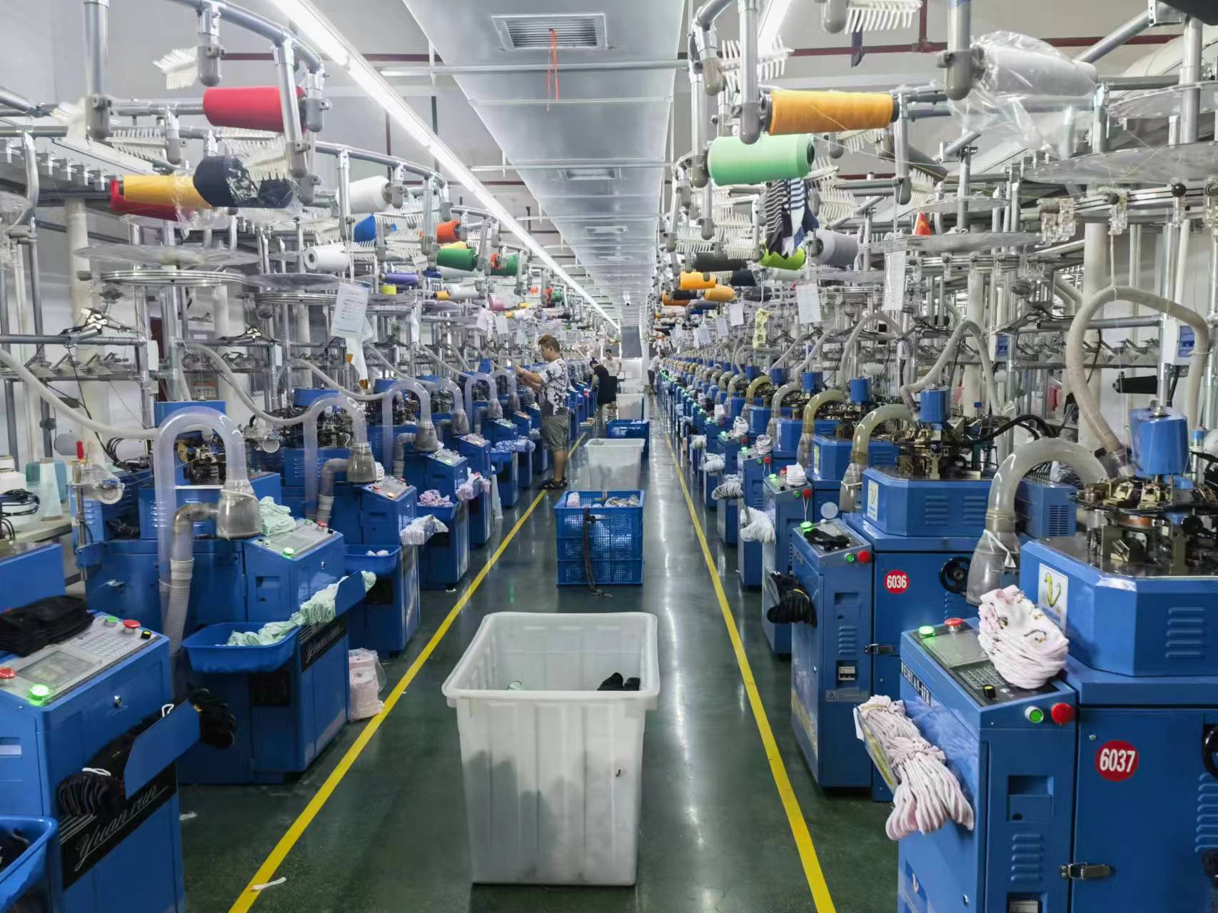 Zhuji Ruiying Knitting Co., Ltd. Ladies' Fashion Socks