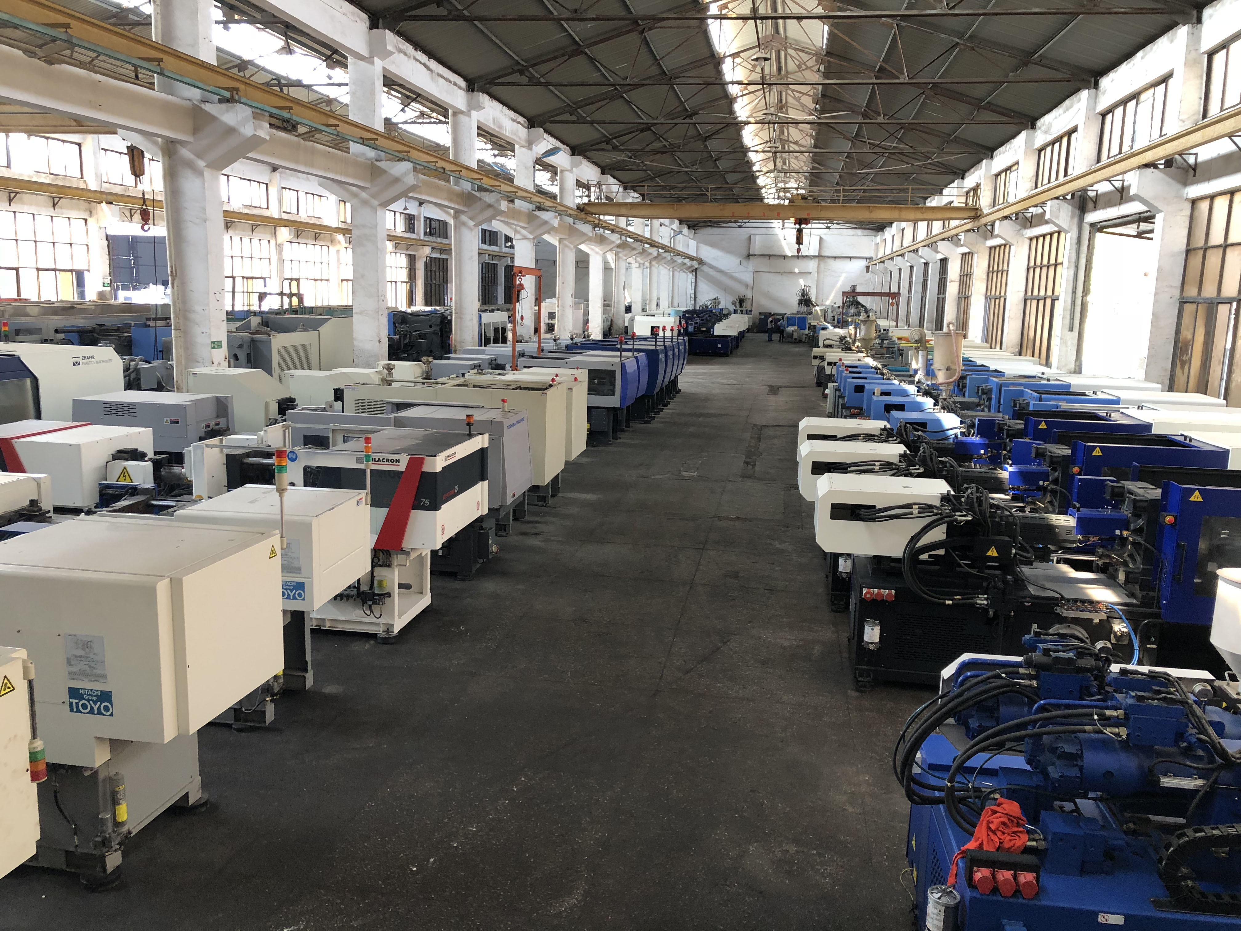 Shenzhen Deligao Mould Plastic Co., Ltd. factory image 1