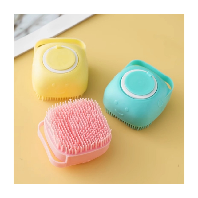 LOGO Customize Pet Brushes Multifunction Shampoo Dispenser Dog Grooming Silicone Shower Brush For Cat Pets Bathing Products
