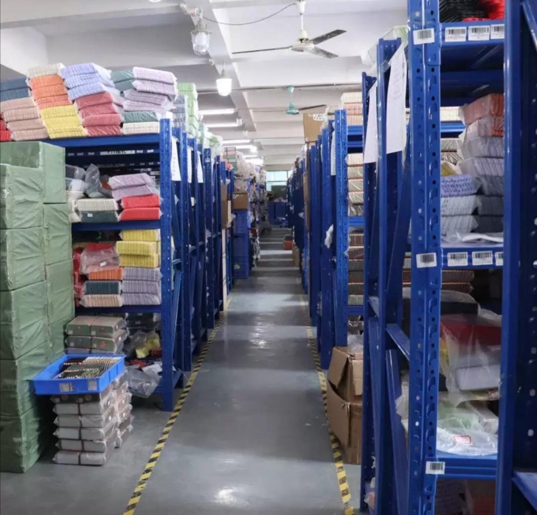 Foshan Kairuirong Electronic Trading Co., Ltd. factory image 3