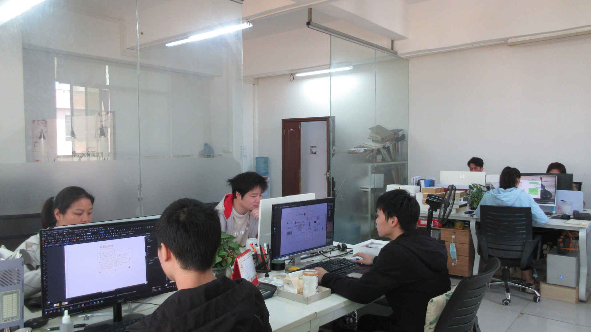 Guangzhou Nice Packaging Products Co., Ltd. Paper Box