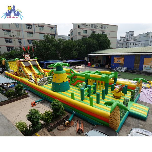 Customize Commercial Giant Outdoor Inflatable Playground for Children Play