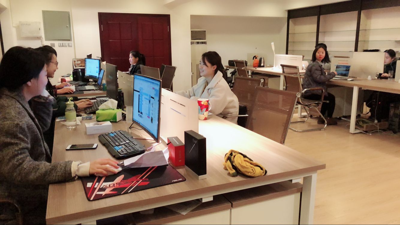 Wenzhou Heyi Light Industrial Products Co., Ltd. Rechargeable Lighters