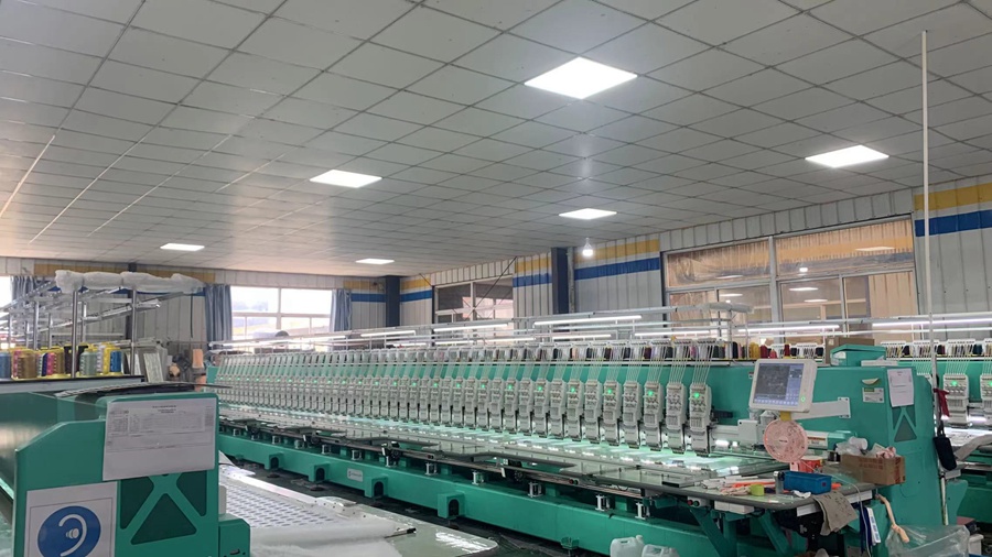 Shanghai Langyi Enterprise Development Co., Ltd. Pet Toy