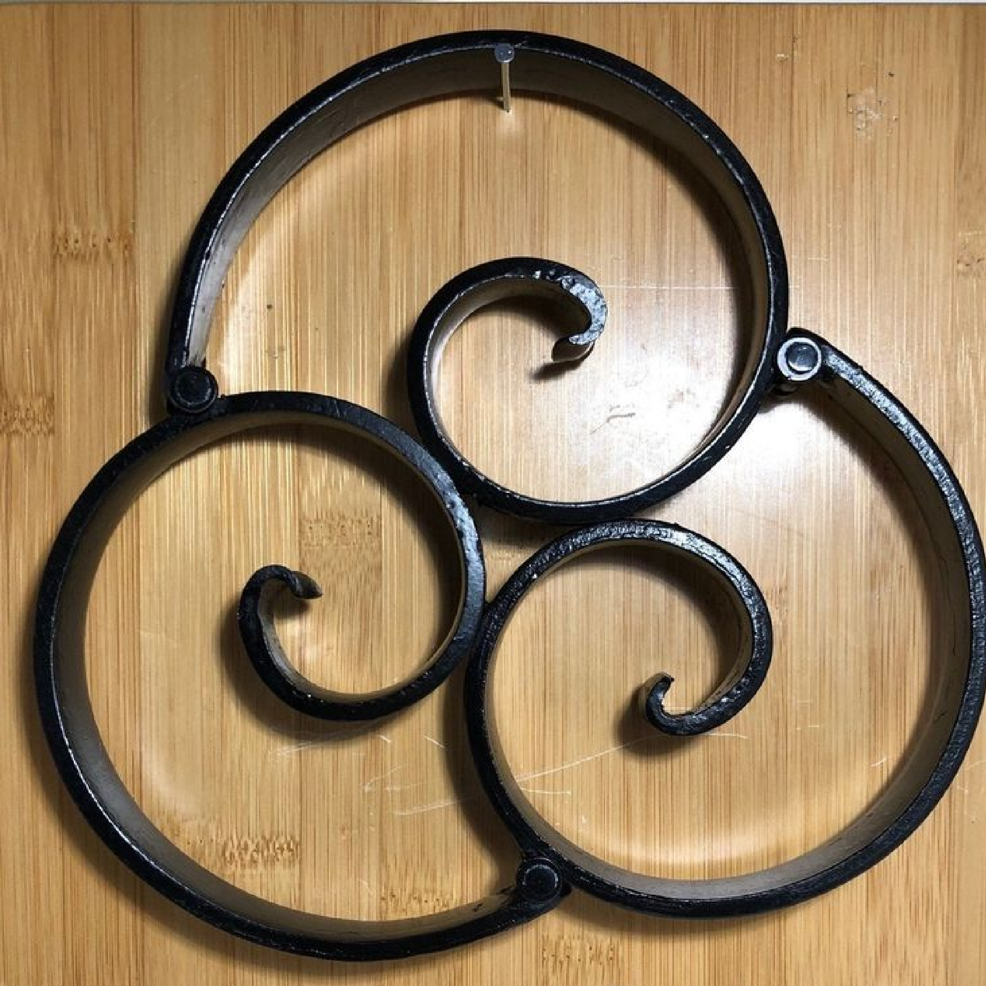 YELLOW ARTS WORK Blacksmith Hand Forged 7.5 Inch Iron Trivet Celtic Square Round Trivet for Pan and Pot Holder Trivets for Kitchen Table Cheap
