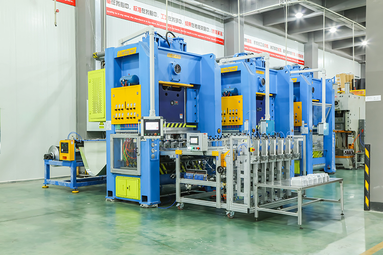 Zhejiang Silver Engineer Machinery Co., Ltd. Aluminum Foil Container Machine